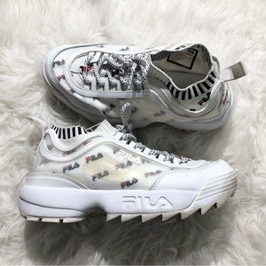 Rare Fila disrupters Vintage sneakers 7.5 white shoes casual athleisure shoe